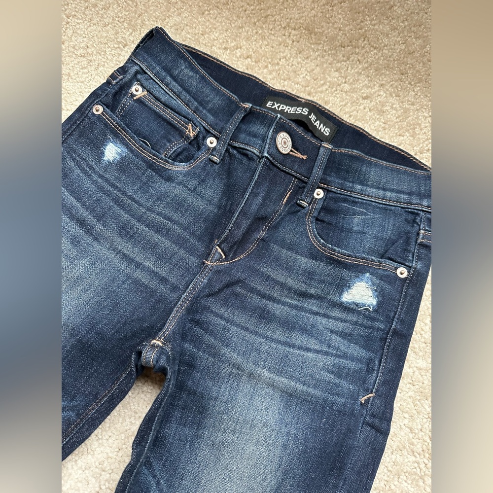 Express Distressed Jeggings - Picture 3 of 6